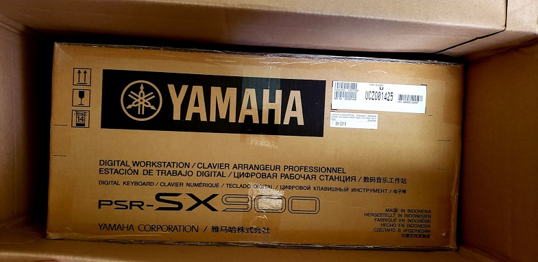 sx900 box.jpg